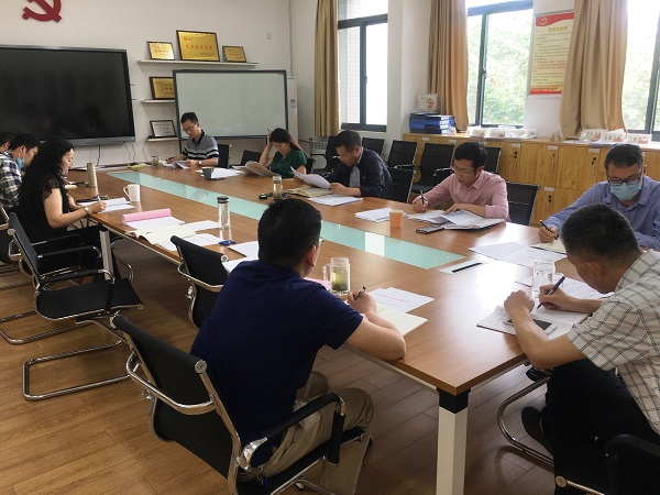 be7a8b4b216c47b09a92596afb84b141.jpg IMG_0196.JPG