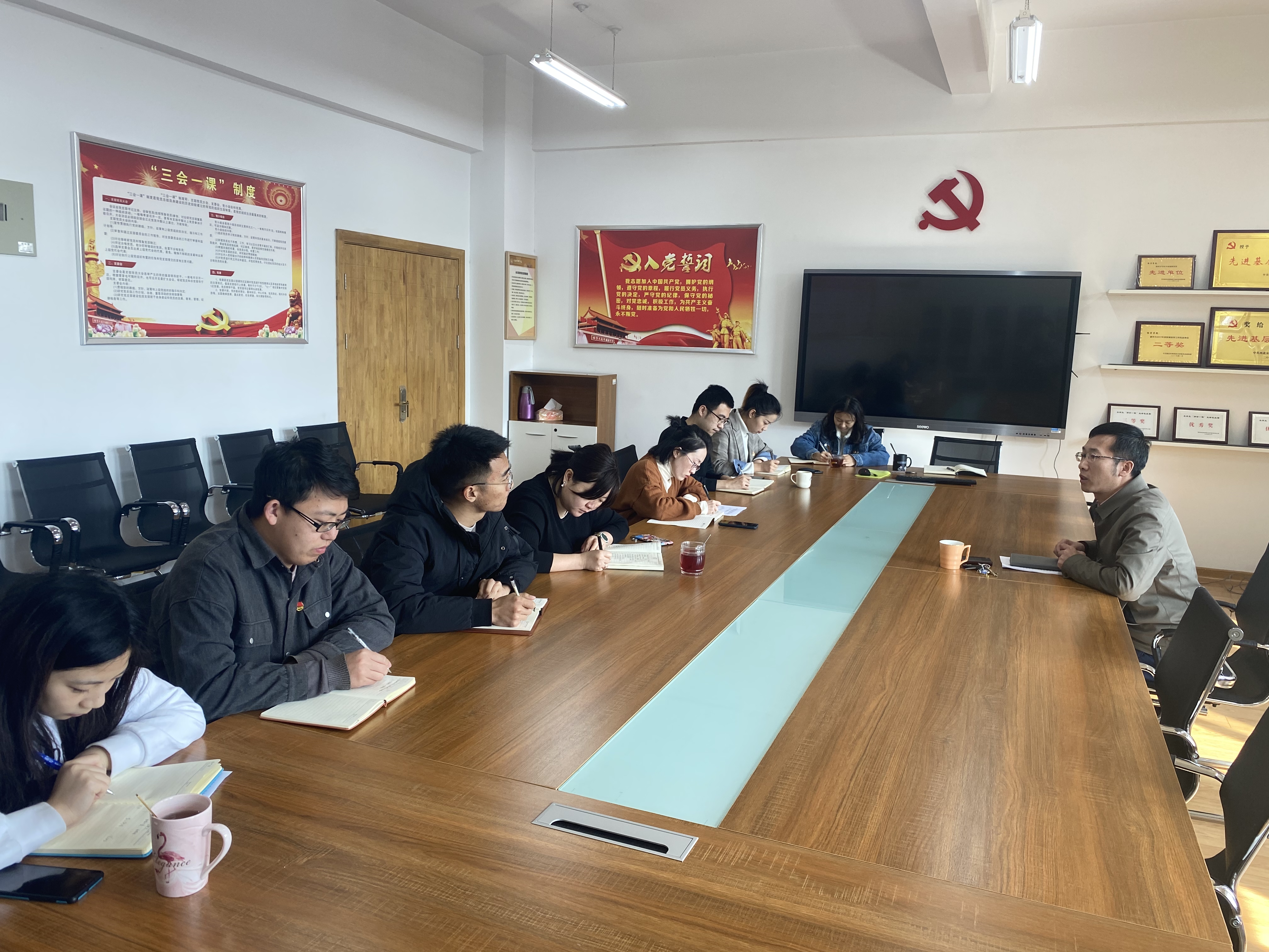 882e424e598a49fcb379b8fefba84334.jpg 882e424e598a49fcb379b8fefba84334.jpg