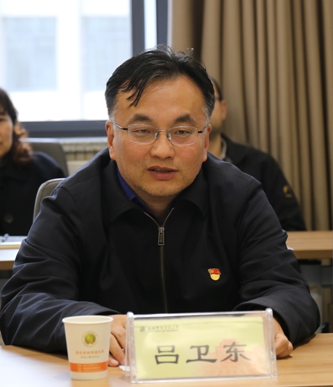 1cc6bc57f5874c7aa15433b44d4dce07.jpg 校党委副书记吕卫东总结讲话.jpg