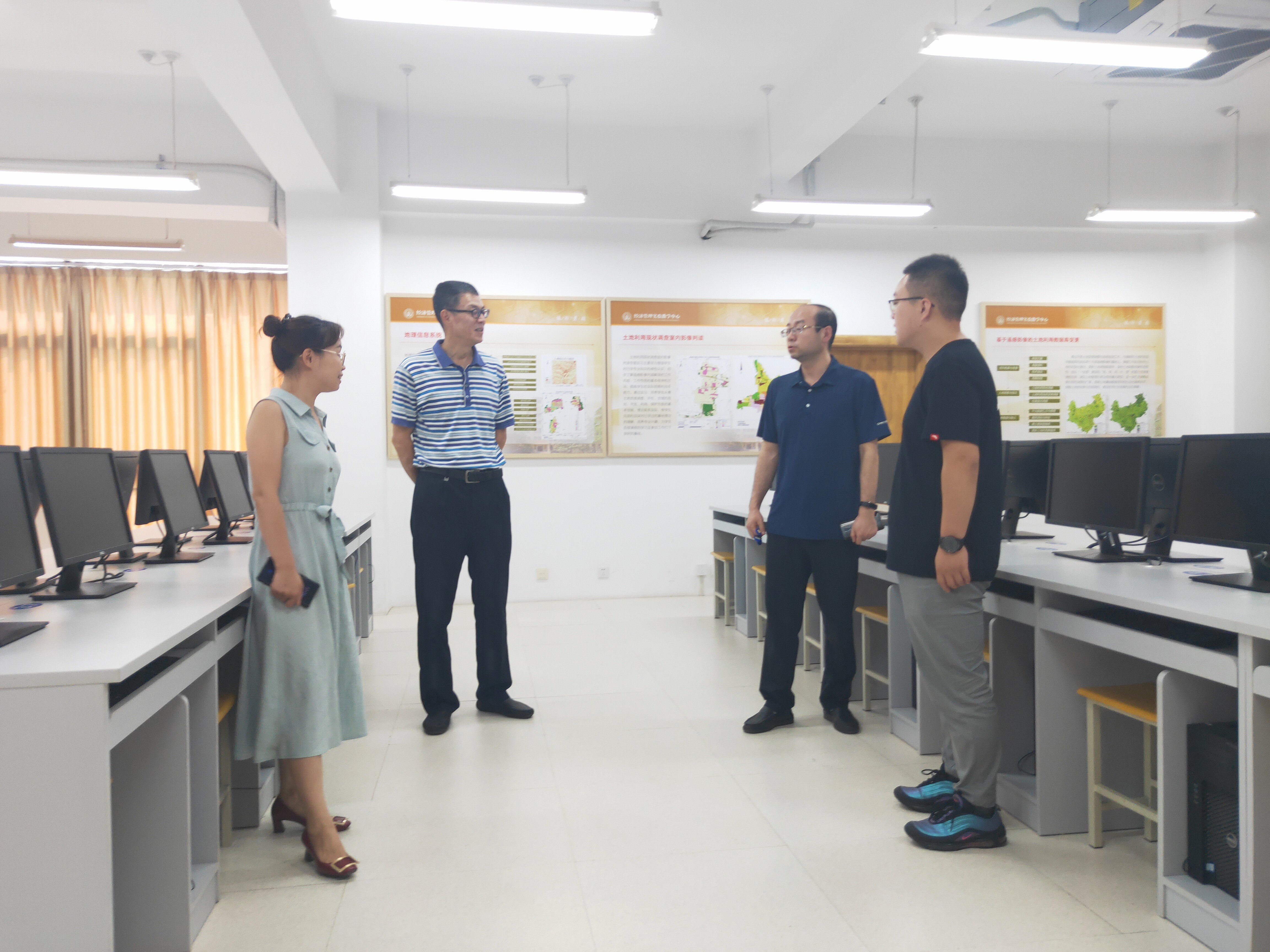 e8a9d5934bc440299b0e2317fc183f3a.jpg e8a9d5934bc440299b0e2317fc183f3a.jpg