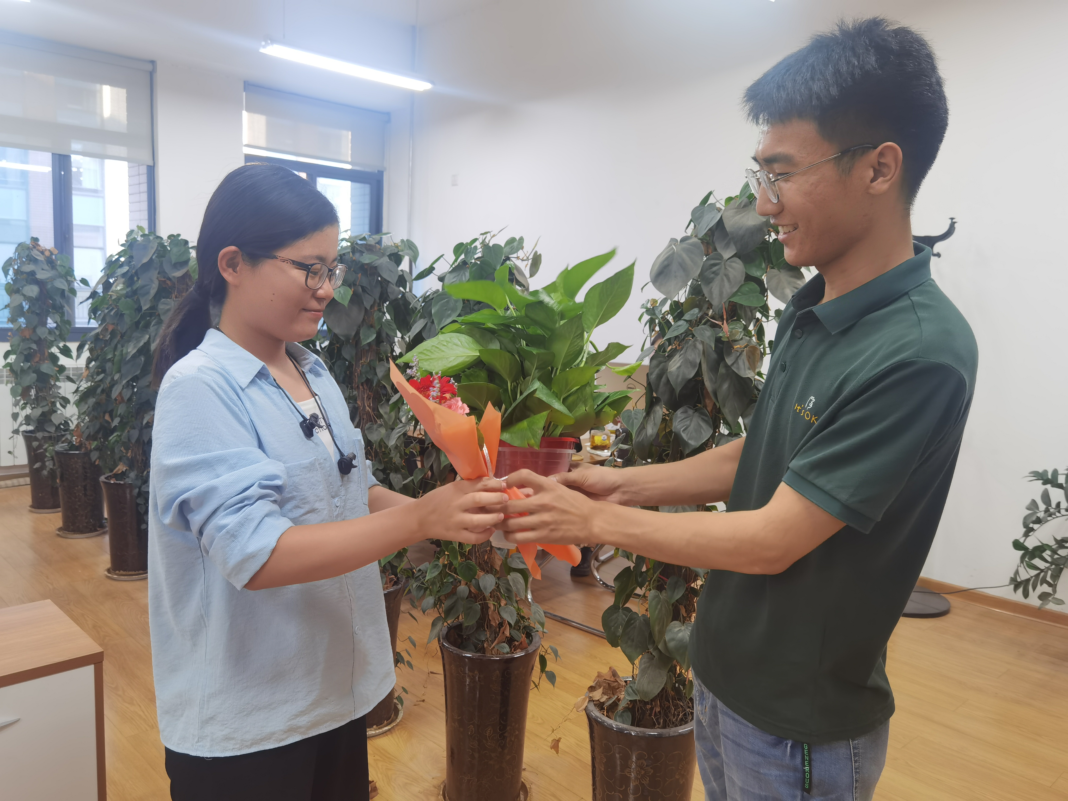 b959969465c343698efa88baba6d9484.jpg b959969465c343698efa88baba6d9484.jpg