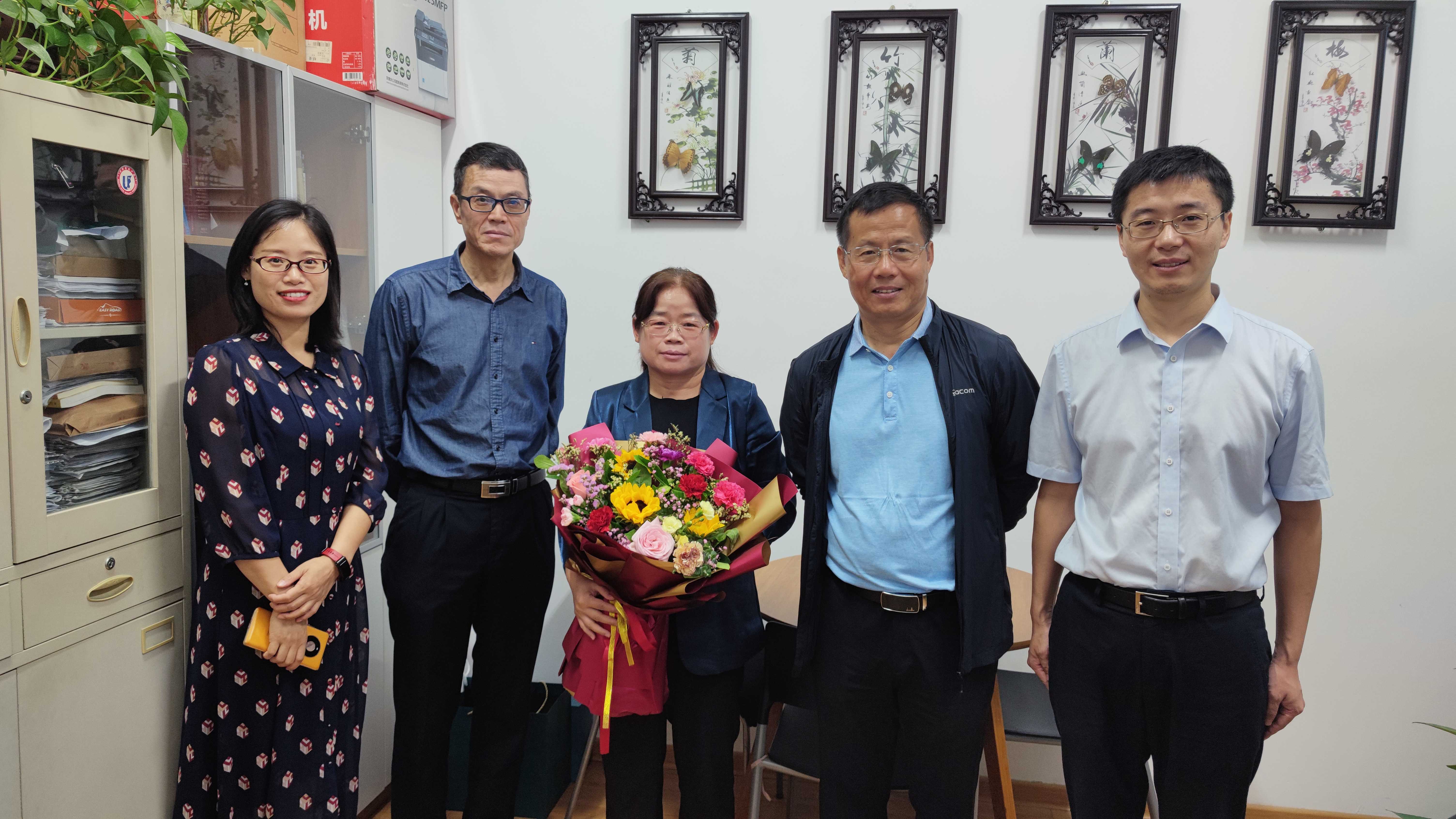 dd9531235df94e818d3ac7b4b3a4195a.jpg dd9531235df94e818d3ac7b4b3a4195a.jpg