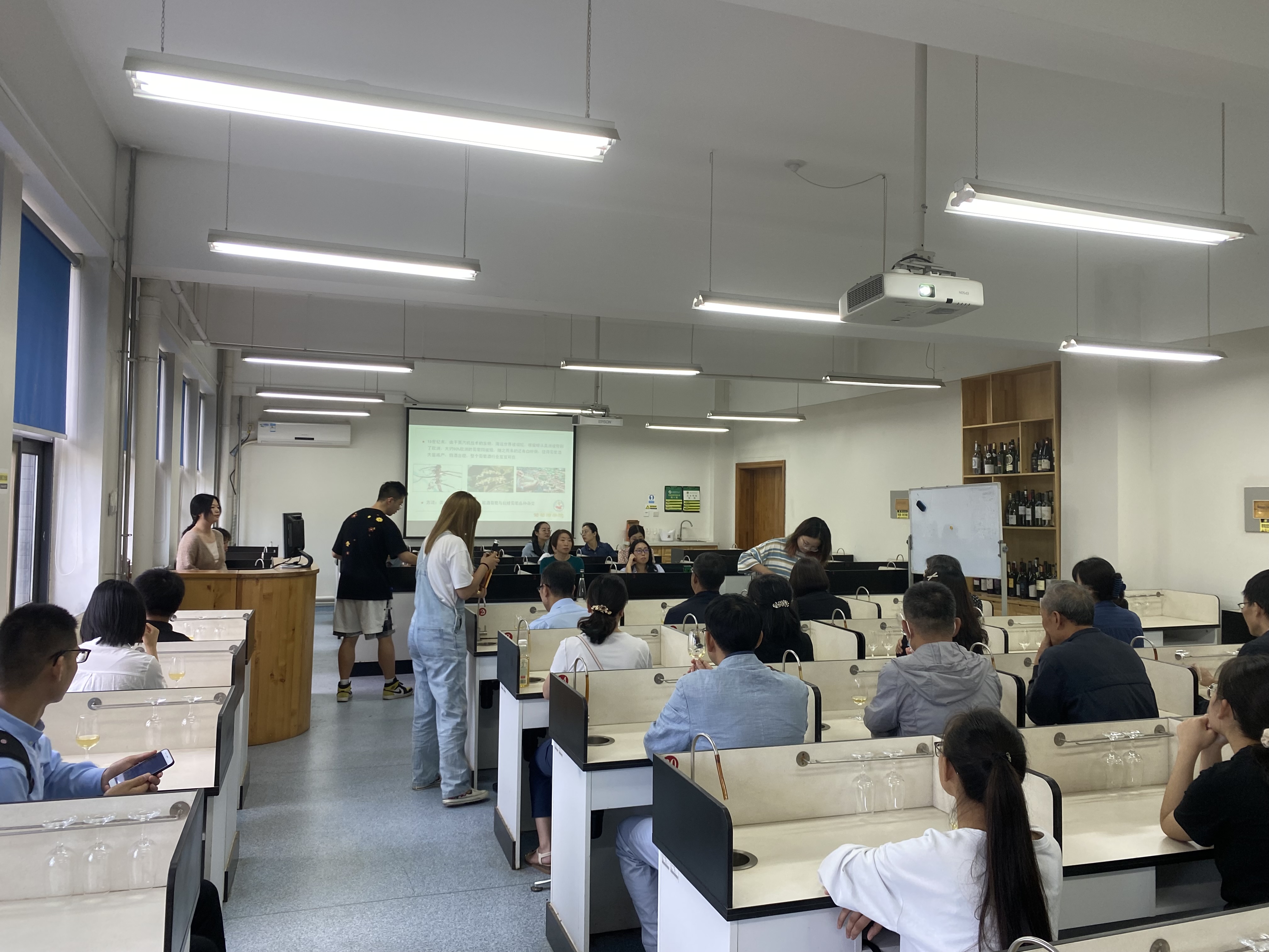 fc7d5deba8f54bb59216bc23a524150f.png fc7d5deba8f54bb59216bc23a524150f.png