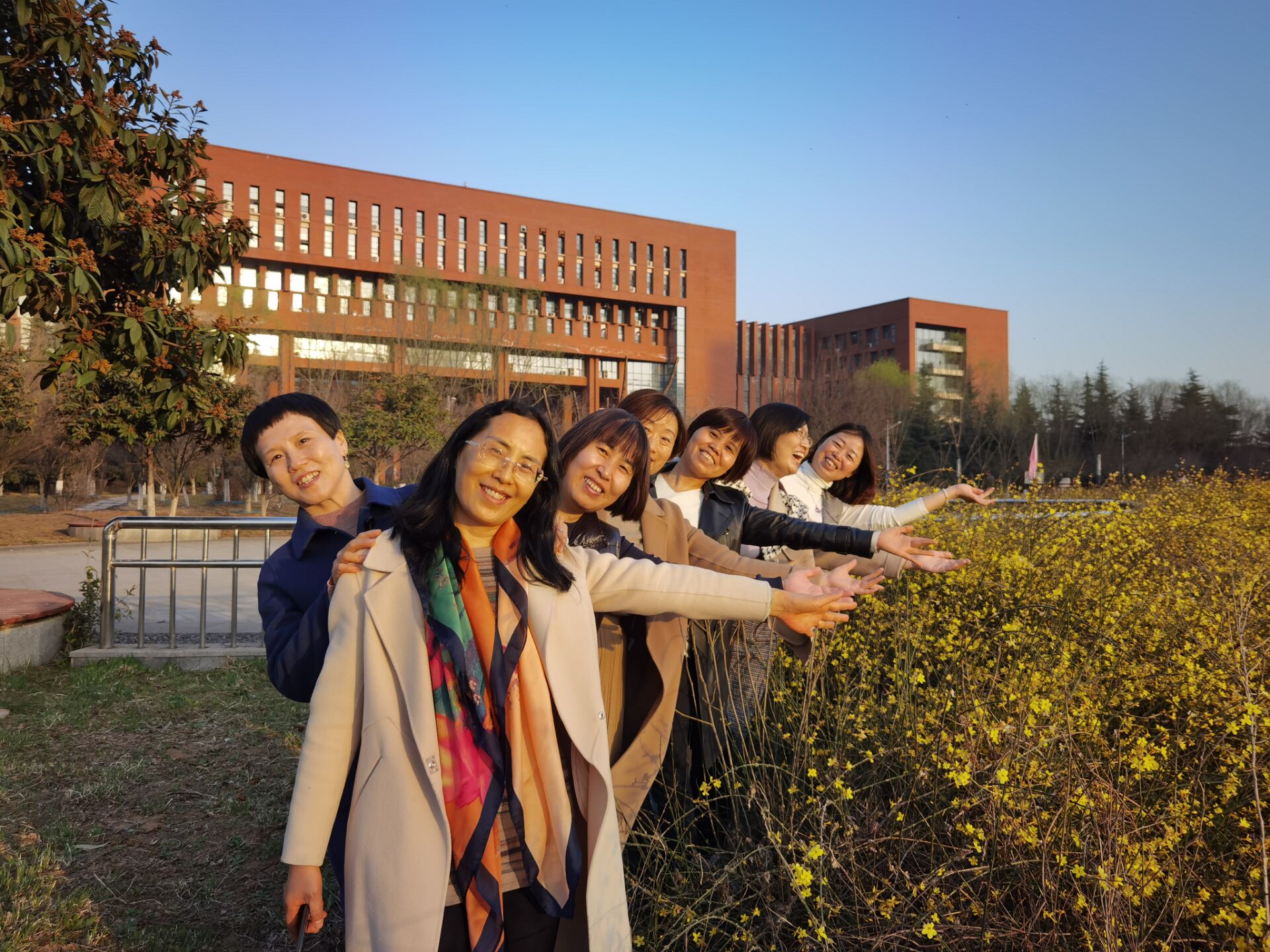 12fd51e7218e4d56b664b87c1476530e.jpg 12fd51e7218e4d56b664b87c1476530e.jpg