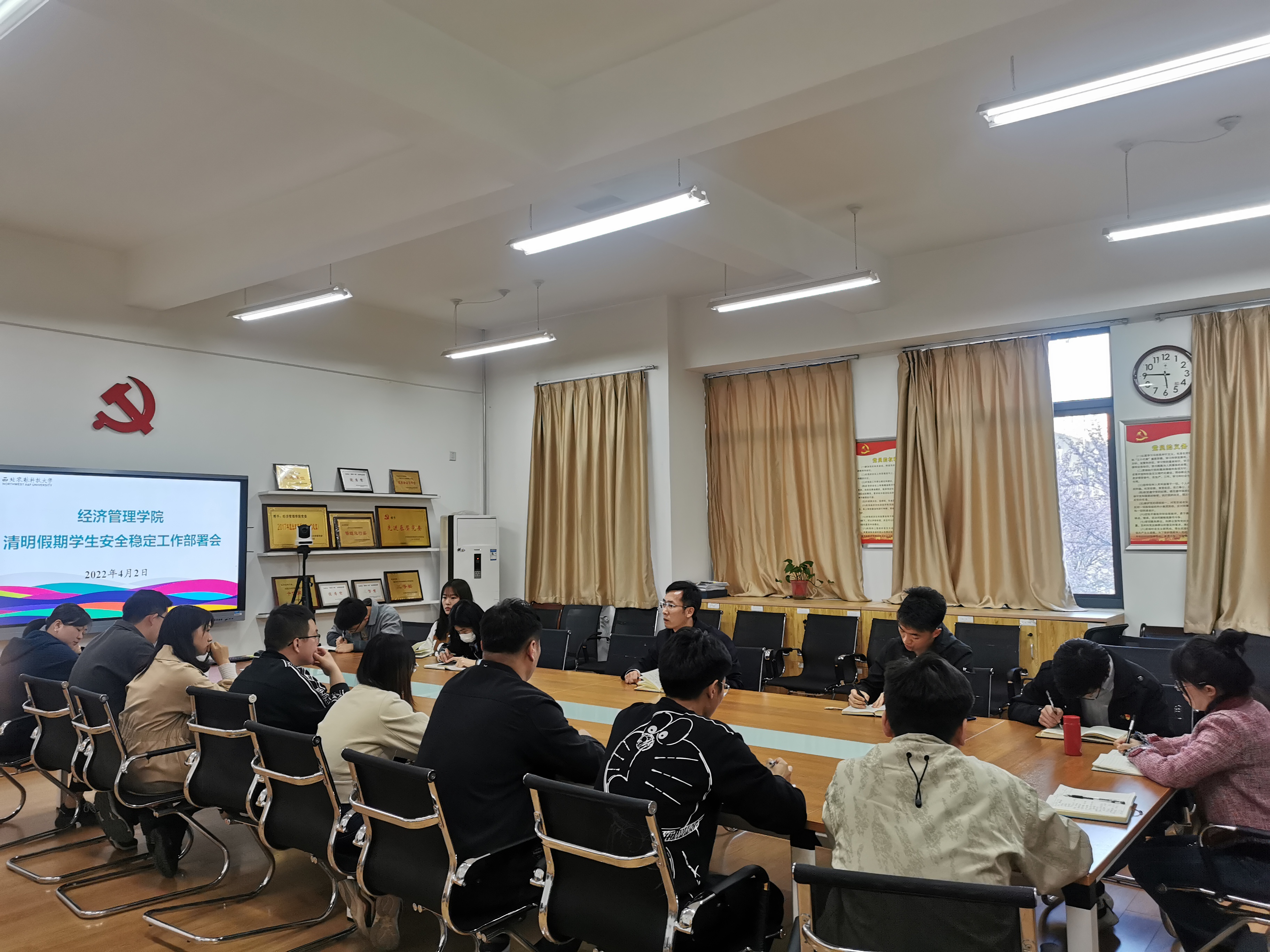 3dd26b957417456b8223b03b62fc688c.jpg 3dd26b957417456b8223b03b62fc688c.jpg