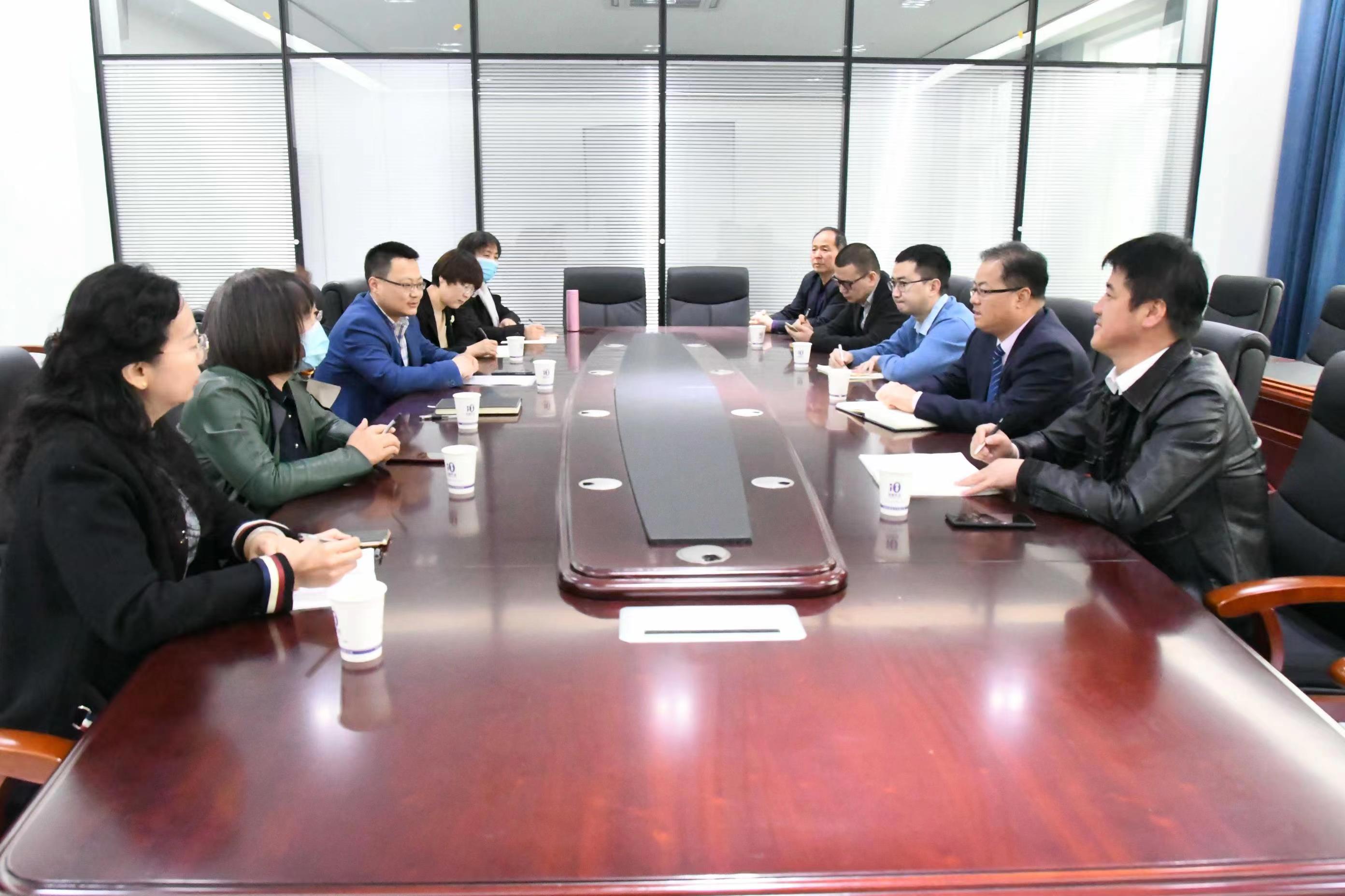 c075ef76efbf442195494861a795ec88.jpg c075ef76efbf442195494861a795ec88.jpg